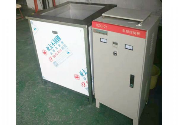 發(fā)動機(jī)維修用超聲波清洗機(jī)